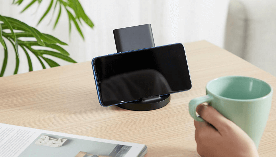 зарядное устройство смотрится стильно