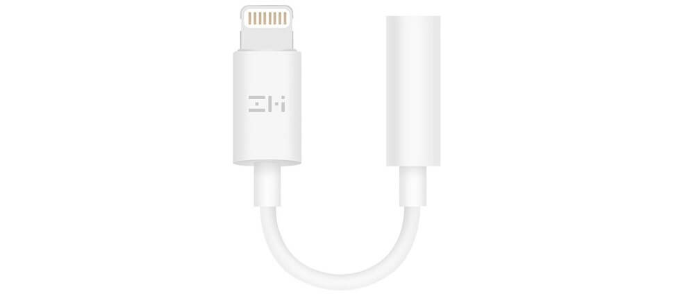 адаптер для подключения гаджетов с разъемами на 3,5 мм к технике от Apple