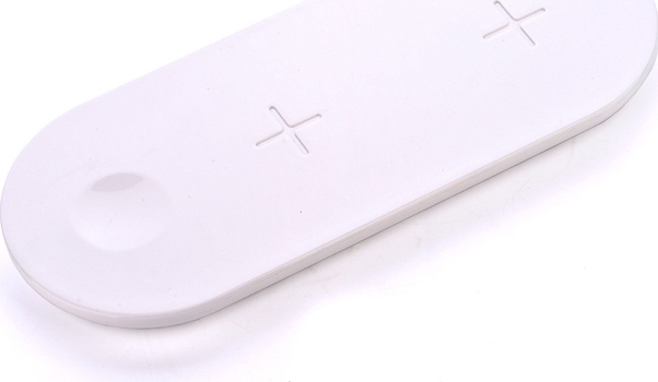 Беспроводное зарядное устройство Devia 3 в1 V2 (для смартфона, умных часов Apple Watch и зарядного кейса AirPods), белый фото 1